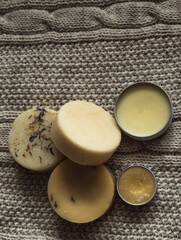 Eco friendly unpacked home cosmetics