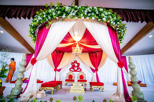 Trending Customized Wedding Mandap Decoration Ideas -
