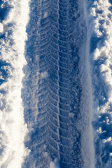 car tire in the snow