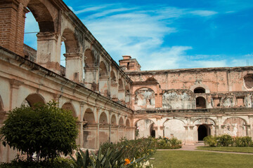 Fototapeta premium ruins of an old convent in the city of Antigua Guatemala