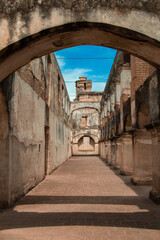 Fototapeta na wymiar ruins of an old convent in the city of Antigua Guatemala