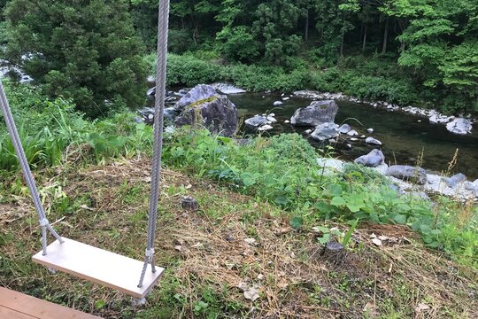 岐阜県東白川村　白川　ブランコ　つちのこ館
