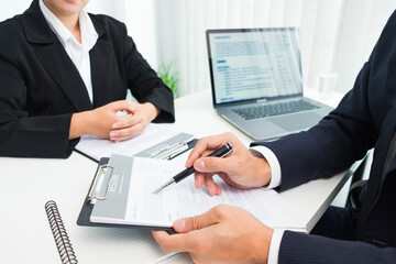 Resumes for applying for jobs, introducing and presenting work records, educational background, personal history to apply for jobs suitable for positions in business organizations.