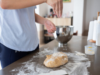 Baking Cinnamon Roll at Home
