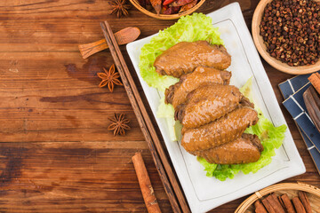 fowl stewed with soy sauce，Chicken wings