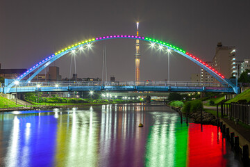 ふれあい橋とスカイツリー　夜景
