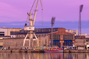SHIPYARD - Port cranes, quay and industrial buildings 
