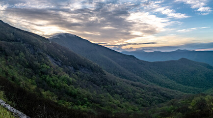 blue ridge mountains near mount mitchell and cragy gardens