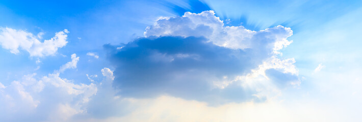 Obraz na płótnie Canvas Blue sky and white clouds on a sunny day.