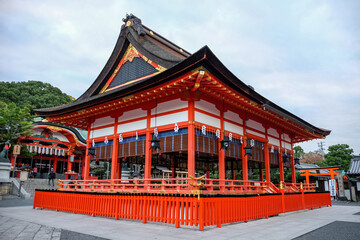 Fototapeta premium A beautiful pavilion of Fushimi Inari temple. The famous attraction temple in Kyoto. 