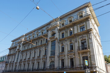 The building is located in the historical center of Moscow, built in 1904.