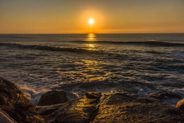 Obraz premium Beautiful sunrise in the ocean