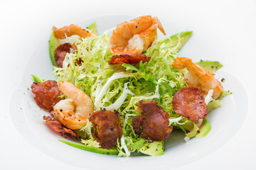 Green salad with shrimps