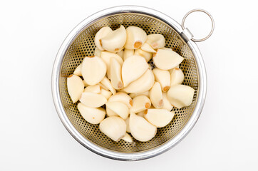 皮剥きしたニンニク