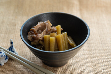 ふきとちくわの煮物