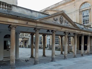 Fototapeta premium Entrance to Abbey Courtyard, Bath, England