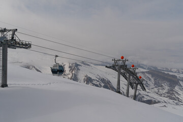 Fototapeta na wymiar ski lift in the Caucasus