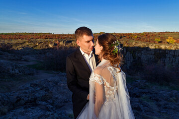 Fototapeta na wymiar Wedding photo of a couple in the mountains