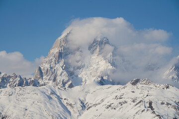 Obraz premium snow covered mountains