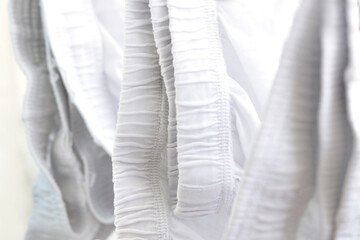 Men under wear white cotton clothes with overlock stitching