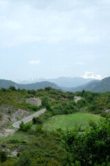 Fototapeta na wymiar Carretera en la montaña Pirineos