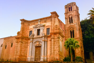 Fototapeta na wymiar View of Bellini Square with Santa Maria dell'Ammiraglio Church known as Martorana Church and San Cataldo church in the center of Palermo, Sicily.