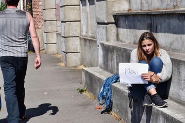 Comment aider les personnes dans la rue
