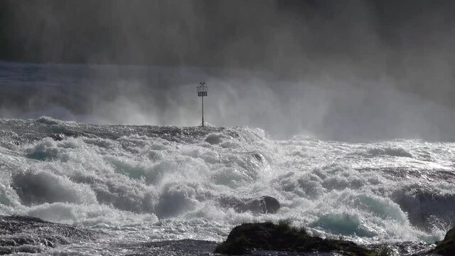 Der Rheinfall bei Schaffhausen.
Aufnahme in 4K (UHD) / 16:9 / 100 Mbits / 30 FPS

The Rhine Falls near Schaffhausen.	
Recording in 4K (UHD) / 16: 9 / 100 Mbits / 30 FPS
