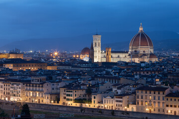 Fototapeta na wymiar View of Florence after sunset