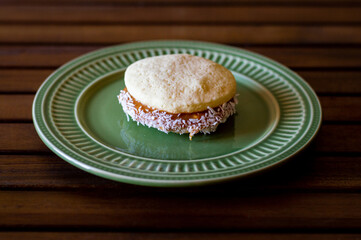 Argentine Alfajaor Dulce de Leche