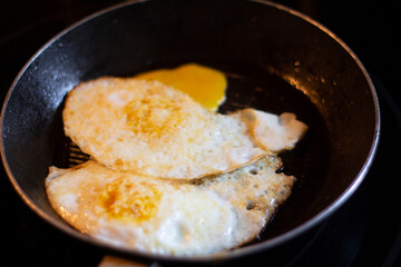 fry eggs in low lights 