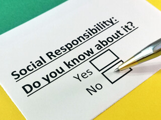 Obraz premium Questionnaire about marketing.