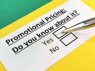 Obraz premium Questionnaire about marketing.