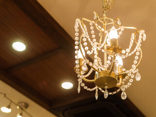 シャンデリア
