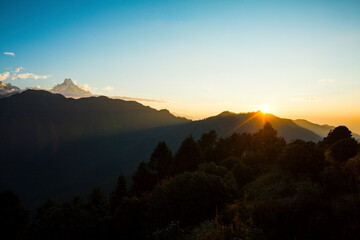 Obraz premium Beautiful Annapurna mountains view from Poon Hill viewpoint, Nepal