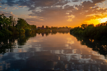 Obraz premium River Rioni in Poti in the morning sunrise, landscape