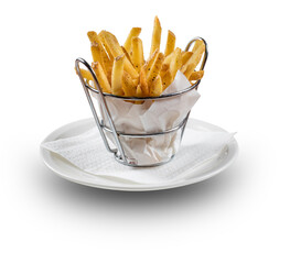 patatas fritas sobre fondo blanco en cesta. French fries on white background in basket. 