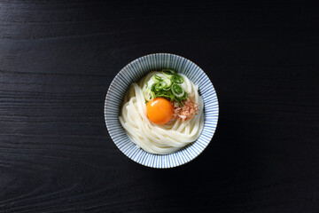 釜玉うどん、俯瞰