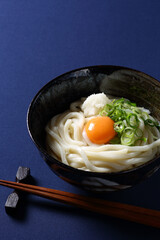 冷やし釜玉うどん