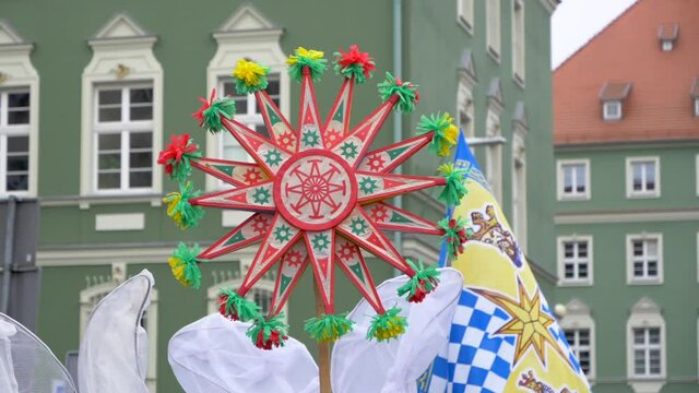 Colorful Epiphany artifact artwork in slow motion