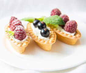 Delicious tartlets with fresh fruits