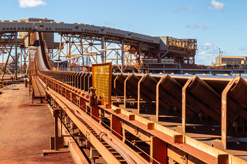 Conveyor belt at port