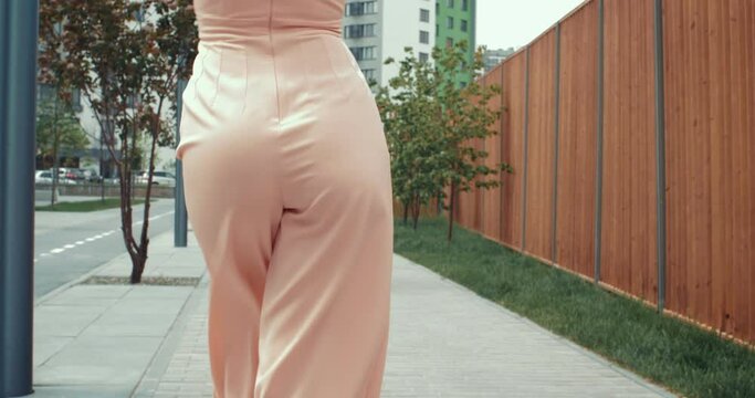 Funny Dancing Girl in the Street.