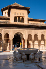 Fototapeta premium La Cour des Lions de l’Alhambra
