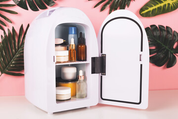 Mini fridge for keeping skincare, makeup and beauty product cool and fresh. Extend shelf live of creams, serums. Keep your beauty products organized and cool.