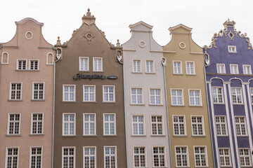 Fototapeta na wymiar Gdansk, Poland - Juny, 2019: The Long Lane street in Gdansk. Architecture of the old town in Gdansk with city hall.