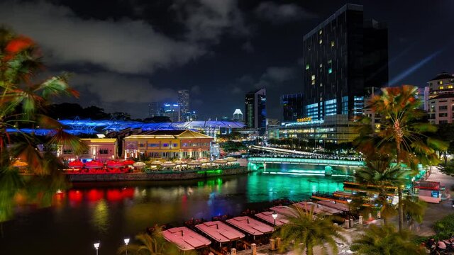 WS T/L Boats on Singapore River at Clarke Quay / Singapore
