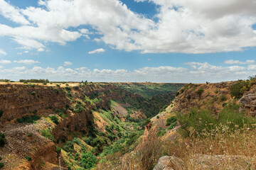 Gamla canyon against the blue sky