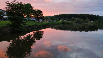 Obraz premium Perfect lake landscape in the spring season