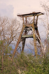 Alter Förderturm auf einer ehemaligen Zeche in Allstedt in Sachsen-Anhalt